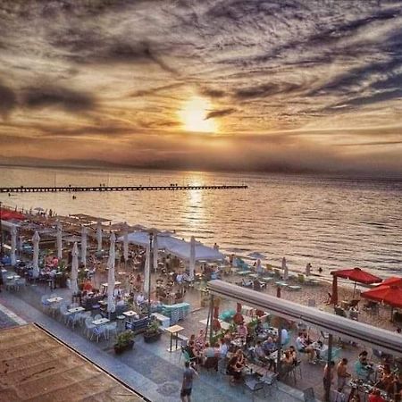 Atlantis "Pleasure By The Sea" Daire Peraía Dış mekan fotoğraf